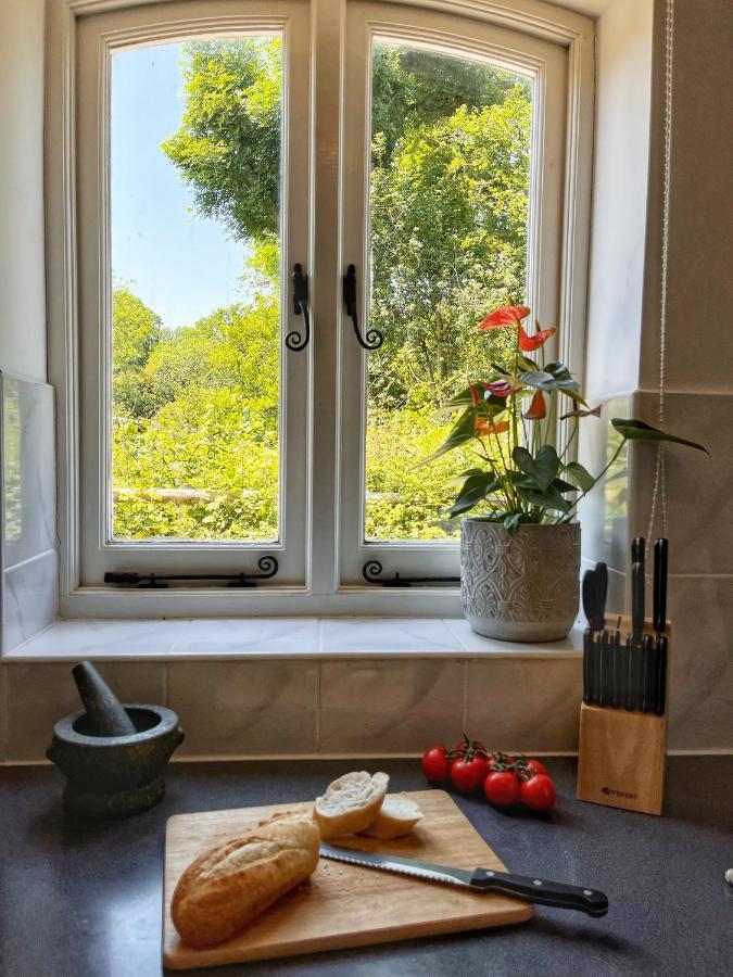 The Old Chapel Villa Axminster Bagian luar foto