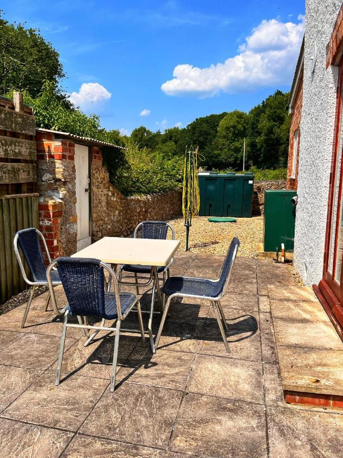 The Old Chapel Villa Axminster Bagian luar foto